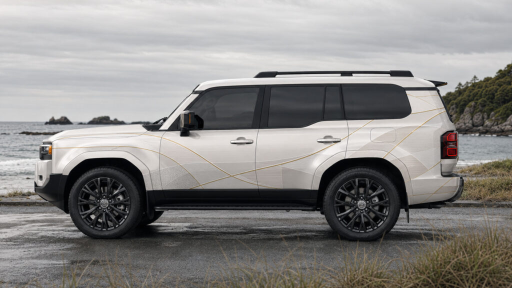 reklamefabrikk.no - Toyota Land Cruiser PPF-foliering - design og foliering tjenester 16