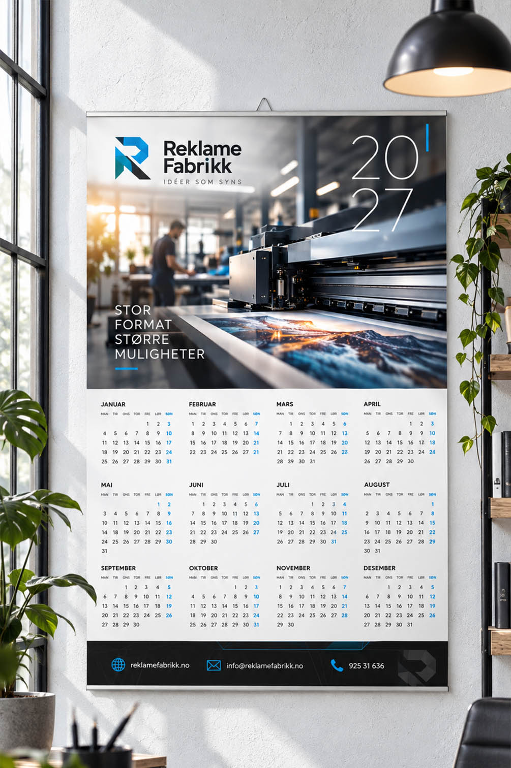 B2 plakatkalender med logo – profesjonell kalender for bedrift B2 veggkalender med industrielt motiv og Reklame Fabrikk firmaprofil
